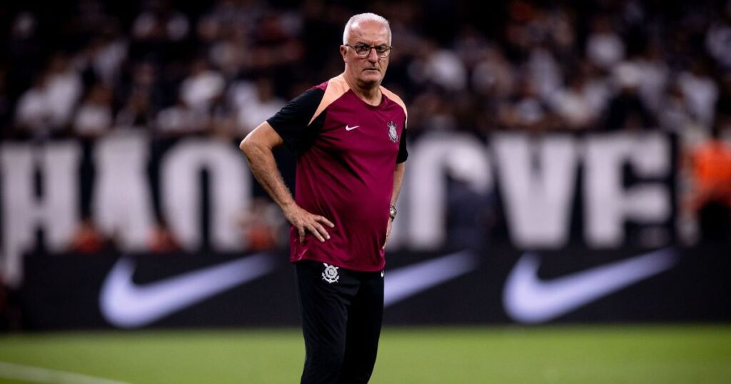 dorival-manda-recado-sobre-venda-de-andre:-“nao-quero-refazer-equipes”