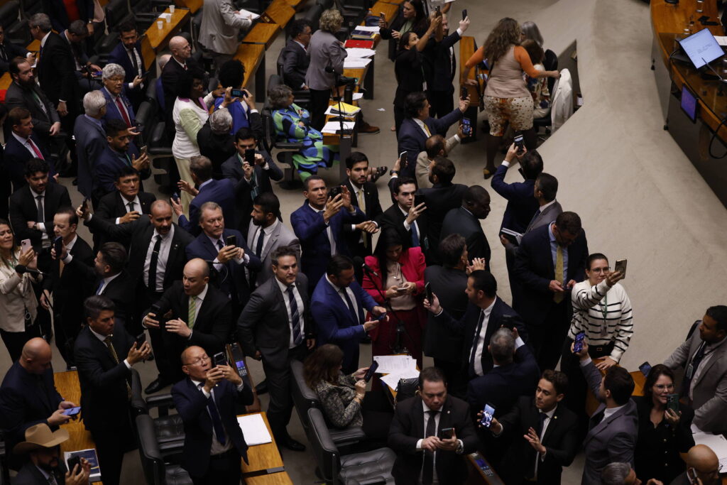 camara-aprova-reajuste-anual-de-8%-e-criacao-de-cargos-de-policia-no-ministerio-publico